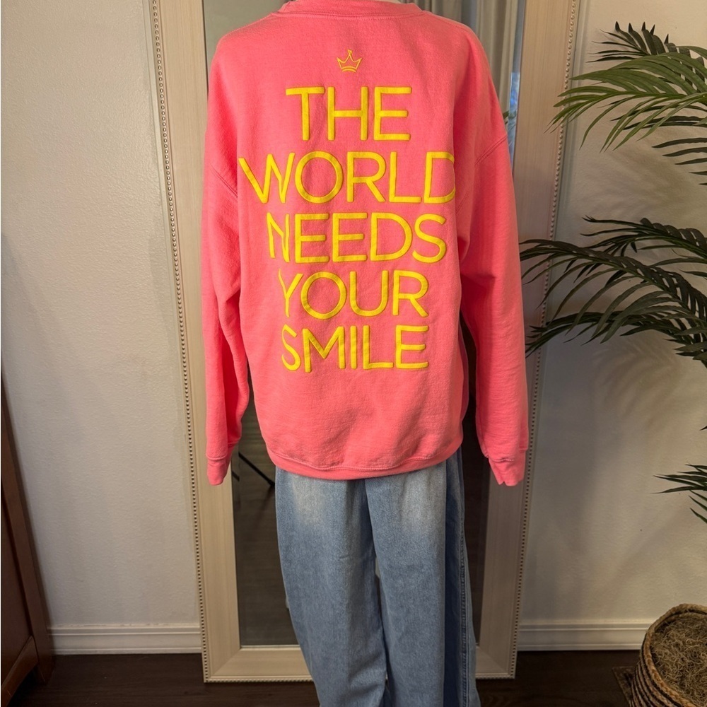 Pink Smiley Face Women's Sweatshirt - Picture 9 of 10